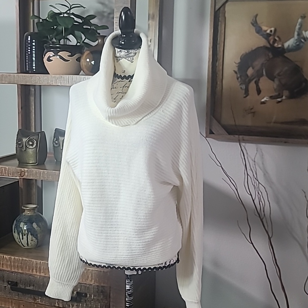 Rachel Zoe Ivory Cowl Neck Sweater Super Soft - Picture 2 of 9